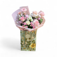 lolita bouquet in the bag