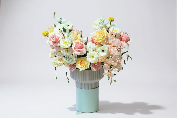 deli vase arrangement